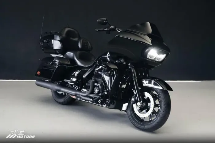 HARLEY-DAVIDSON FLT RU 2018