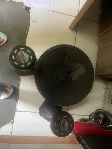 Peças de som automotivo 