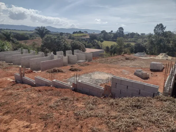 Terreno 1100 m², 18 minutos do centro de Pouso Alegre-MG