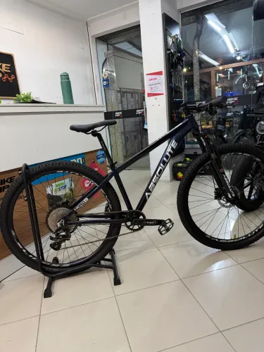 Bicicleta ABSOLUTE Nero5 - 12v - Freios MT200 shimano
