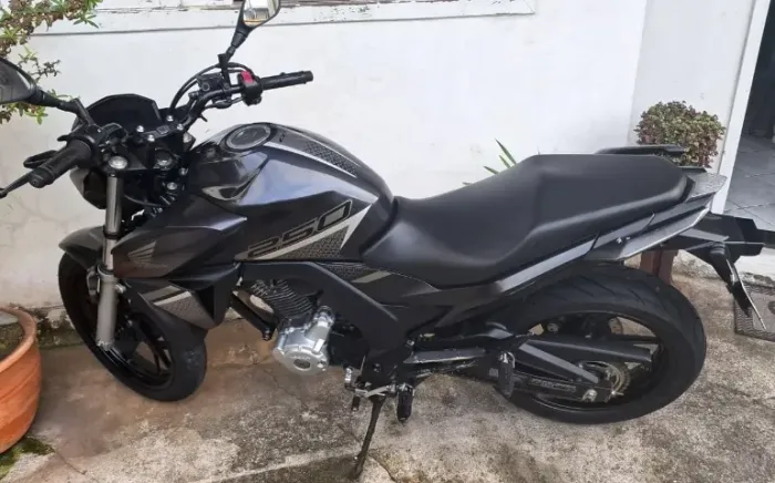 CB 250F TWISTER 2021/2022