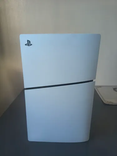 Vende-se Playstation 5 slim mídia digital.