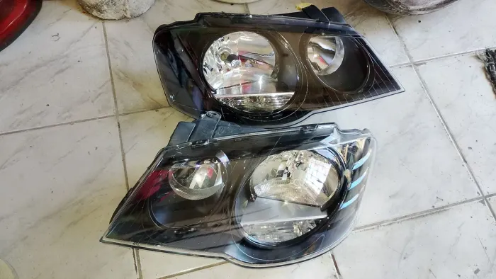 Vendo este par de farol do golf massa Negra