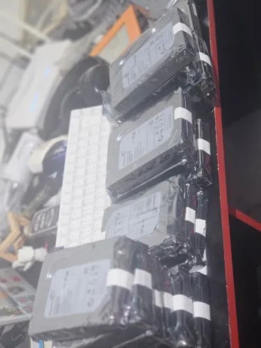 8 HD Seagate 2 tera lacrados!