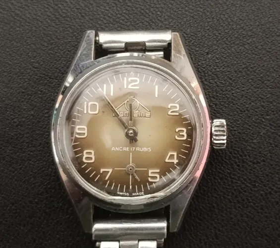 Relógio de pulso feminino Mondaine