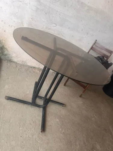 Mesa tampo de vidro usada