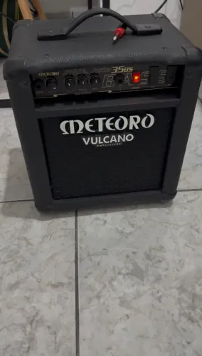 Cubo Amplicaficador Contra-baixo Meteoro Space Junior 35 bs 35w 110/220