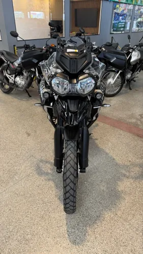 Triumph Tiger 800 XCX