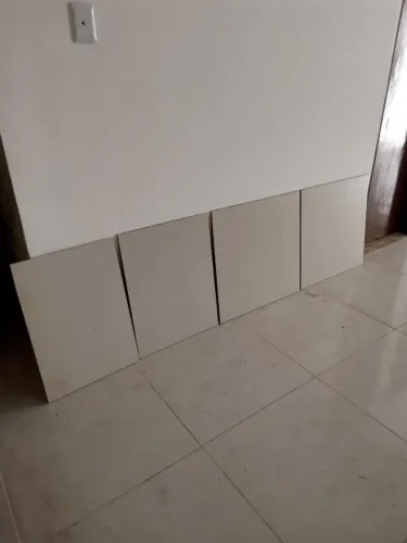 Cerâmicas Novas Elizabeth Excelente Qualidade Super Resistente Cor Bege!