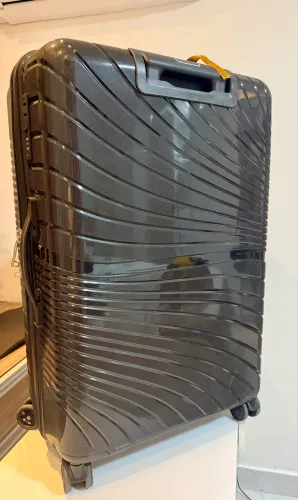 Mala Preta grande (capacidade 23kg)