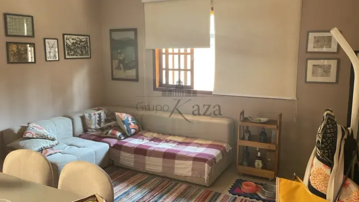 Casa Térrea - Villa Branca - Jacareí - 2 Dormitórios - 60m².
