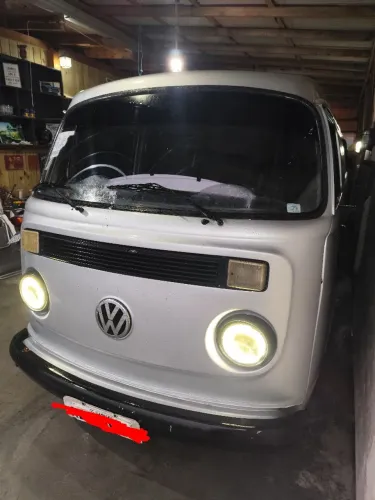 Volkswagen Kombi Furgão (álcool) 2004