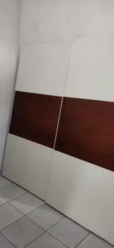 Par de Portas de Correr guarda-roupa + 4 trilhos