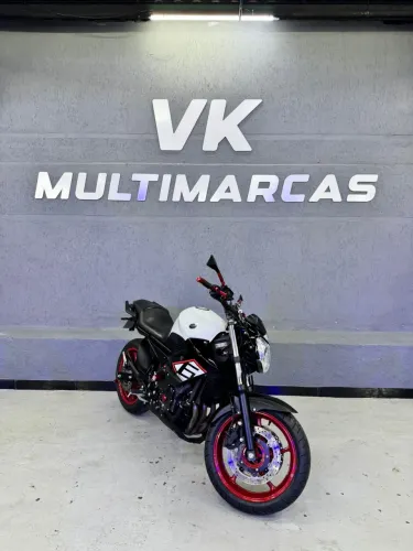 Yamaha XJ6 N 2013 Impecável 