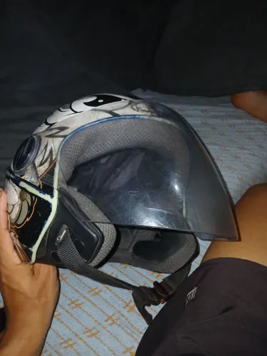 Capacete