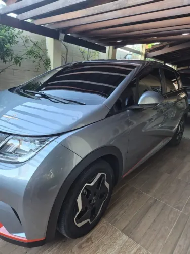 BYD Dolphin EV (Elétrico) 2025
