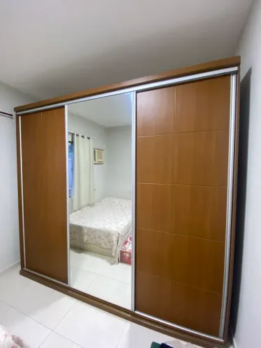 Guarda roupa casal semi novo