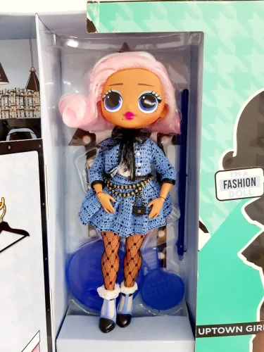 LOL O.M.G. Uptown Girl<br>Completa<br>Removida da caixa e montada apenas para fotos.
