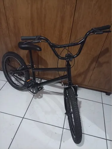 Vende se bicicleta BMX aro 2O aro de alumínio toda revisada
