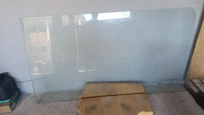 VIDROS TEMPERADOS GRANDES - 2 PEÇAS