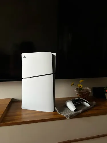 PlayStation 5 - Slim 825GB