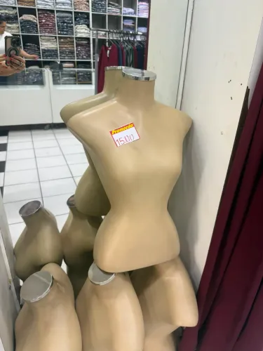 Busto de manequim(para retirar)