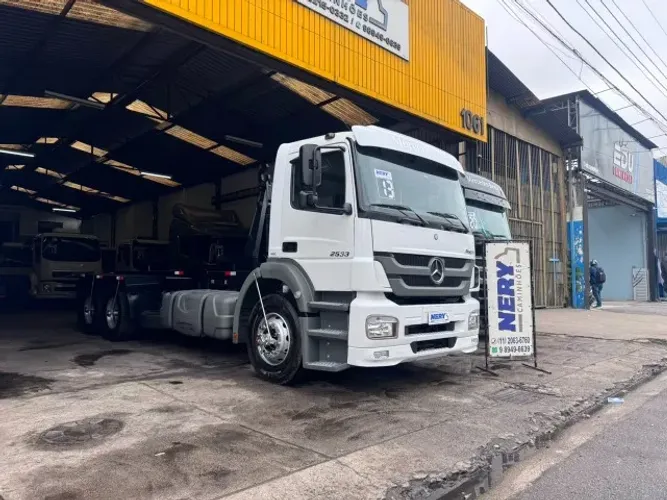 M.BENZ AXOR 2533 6X2 ANO 2013 ROLL ON ROLL OFF UNICO DONO