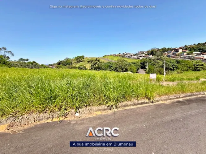 ACRC Imóveis - Terreno à Venda no Bairro Itoupavazinha em Blumenau