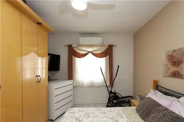 Sobrado para venda em Jardim Cachoeira com 2 quartos, 177m²