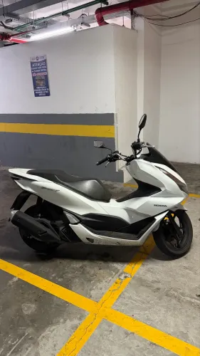 Honda PCX 2023 Branca