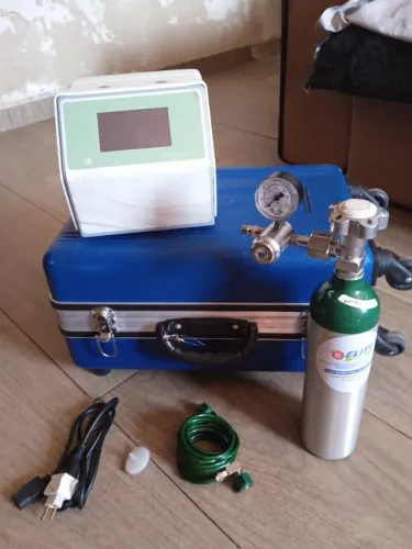 Gerador de ozônio medplus v philozon com maleta portátil e cilindro 