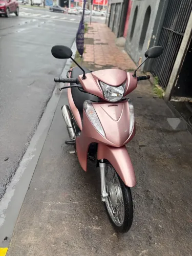 Abaixo da fipe Vendo BIZ 125cc 10.000,00 (dez mil)