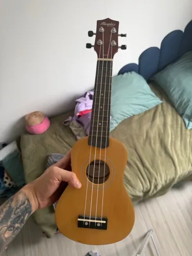 ukulele soprano Tagima Memphis MW-40