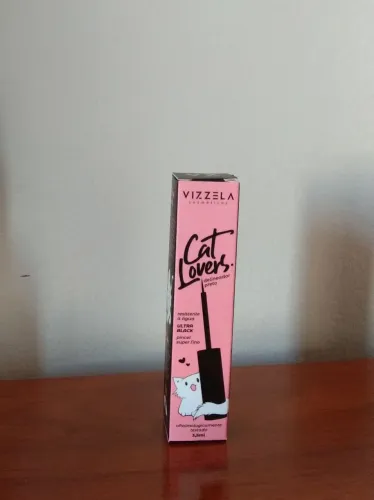 Delineador preto Vizzela cosméticos