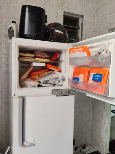 Duas Geladeiras Brastemp por R$1500,00