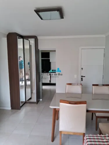 Apartamento de 2 quartos na Carvoeira - UFSC
