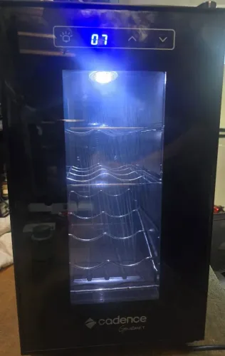 Adega climatizada cadence revisada 6 garrafas bi volt
