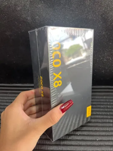 POCO X8 LACRADO 