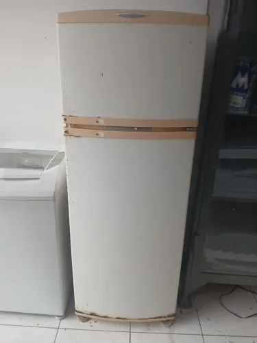 Geladeira Brastemp Frost Free 330L Funcionando
