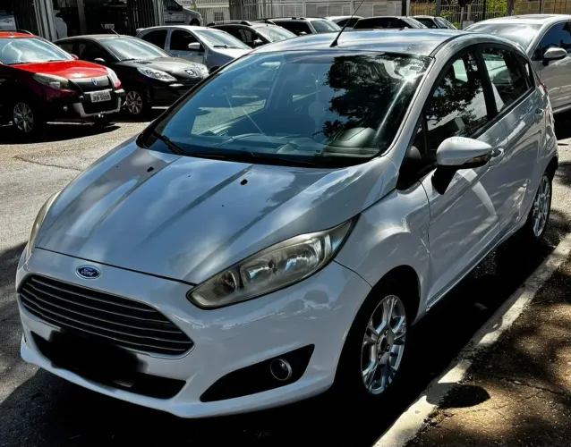Ford Fiesta 1.5 16V Flex Mec. 5P 2014