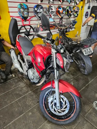 VENDO YAMAHA FAZER 250 - ANO 2011