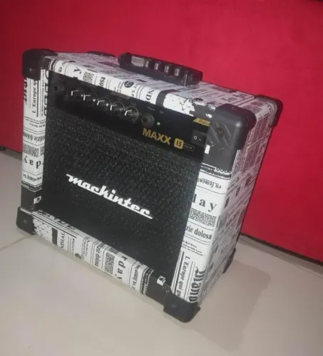 Amplificador Mackintec Color 15