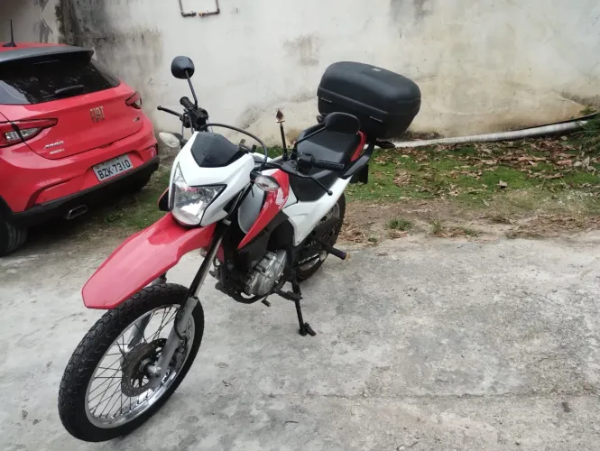 Vendo uma moto honda Bros 160