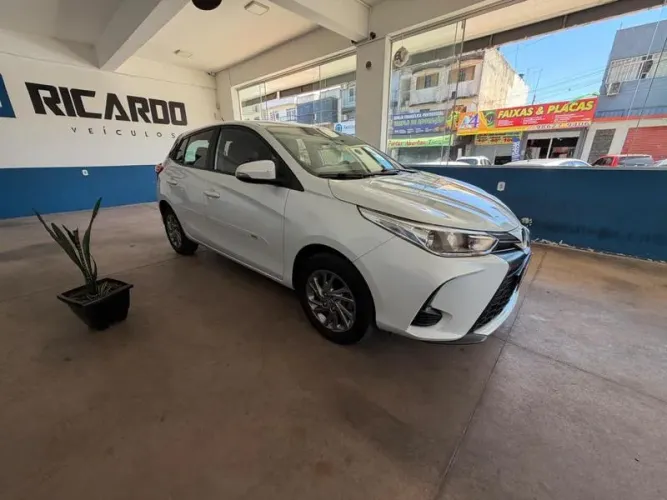 Toyota Yaris XS 1.5 Flex 16V 5P Aut. 2023