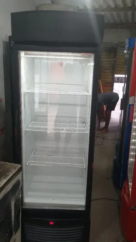 Expositor toda preta com garantia e entrega grátis 90 dias de garantia