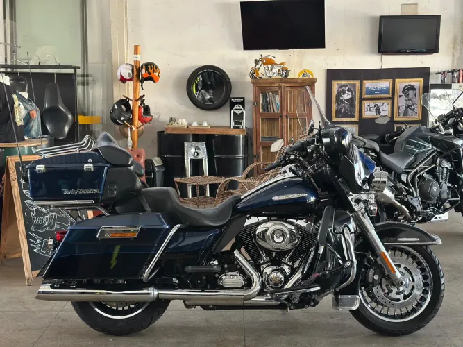 Harley-Davidson Ultra Limited (FLHTK) 2013