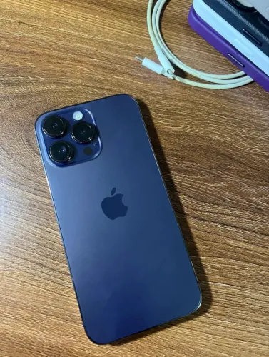 iPhone 14 Pro Max Roxo