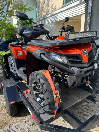 QUADRICICLO CFORCE 520 ANO 2022 COM REBOQUE