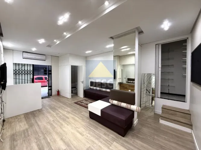 Sala comercial com 88m² à venda na quadra do mar em Balneário Camboriú