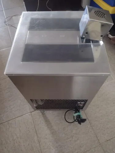 Vendo produtora de de sorvete e picolé